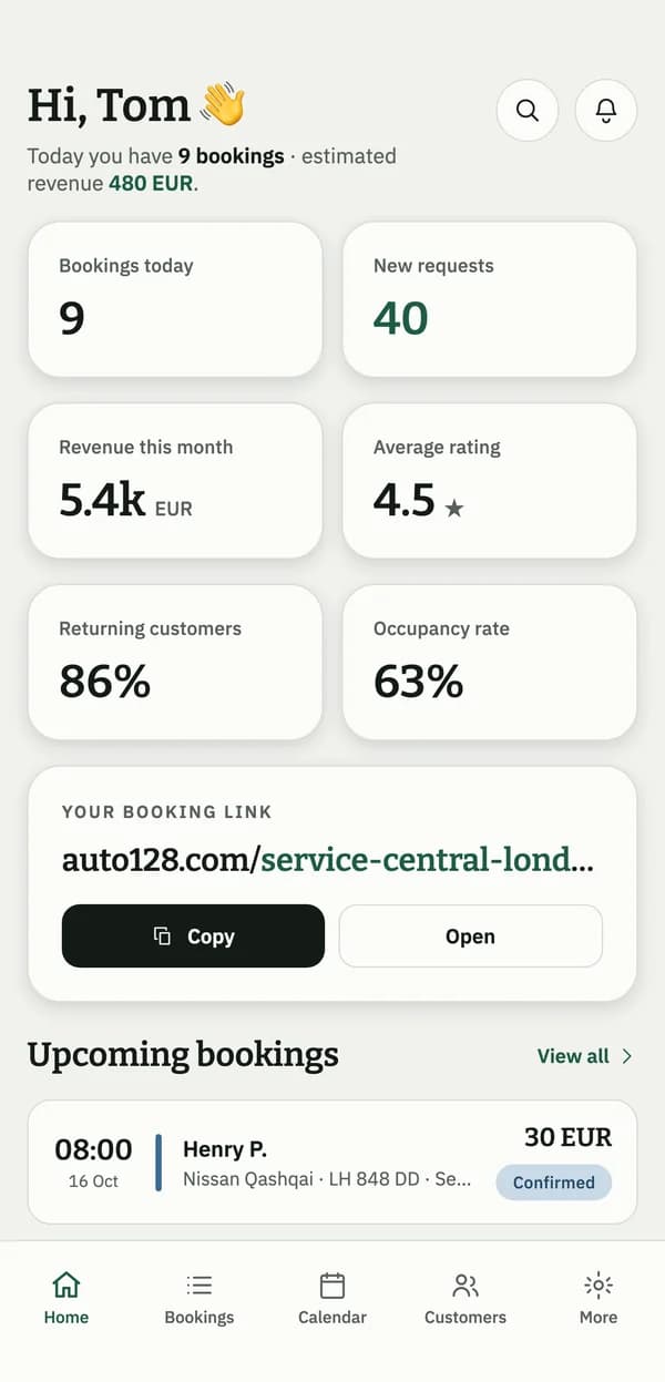 Auto128 app home screen: today's bookings, revenue and your booking link
